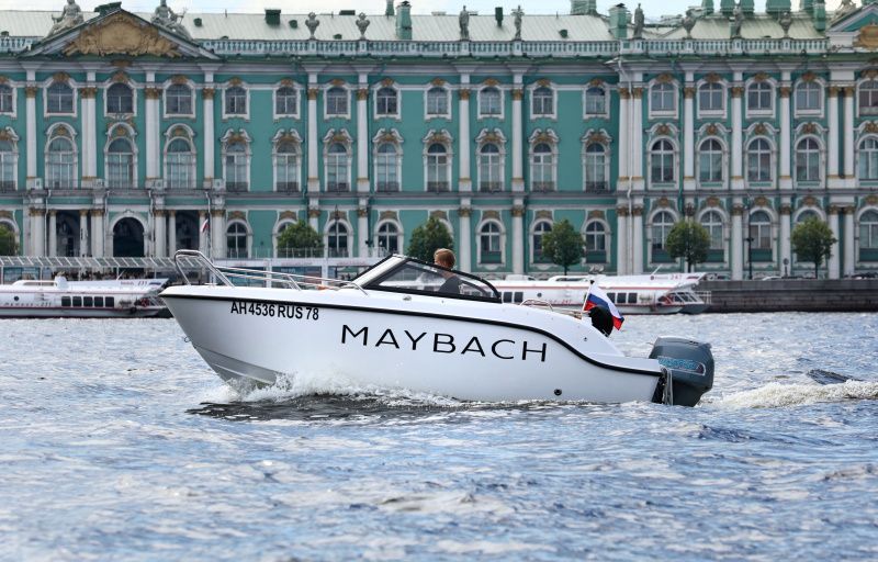 Аренда катера Майбах