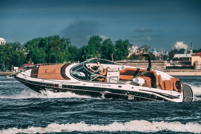 Аренда катера Босс